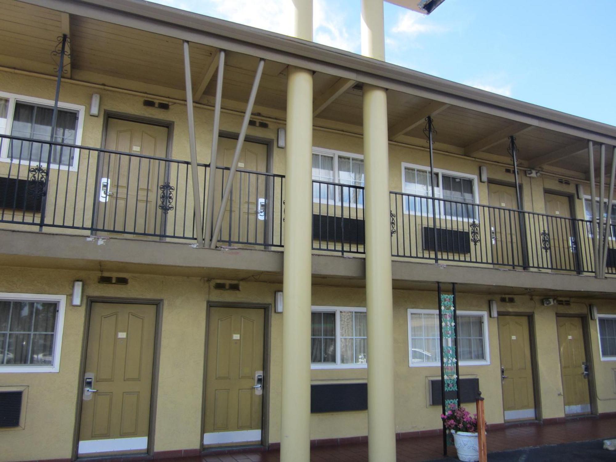 Civic Center Lodge / Lake Merritt Bart Оукланд Екстериор снимка